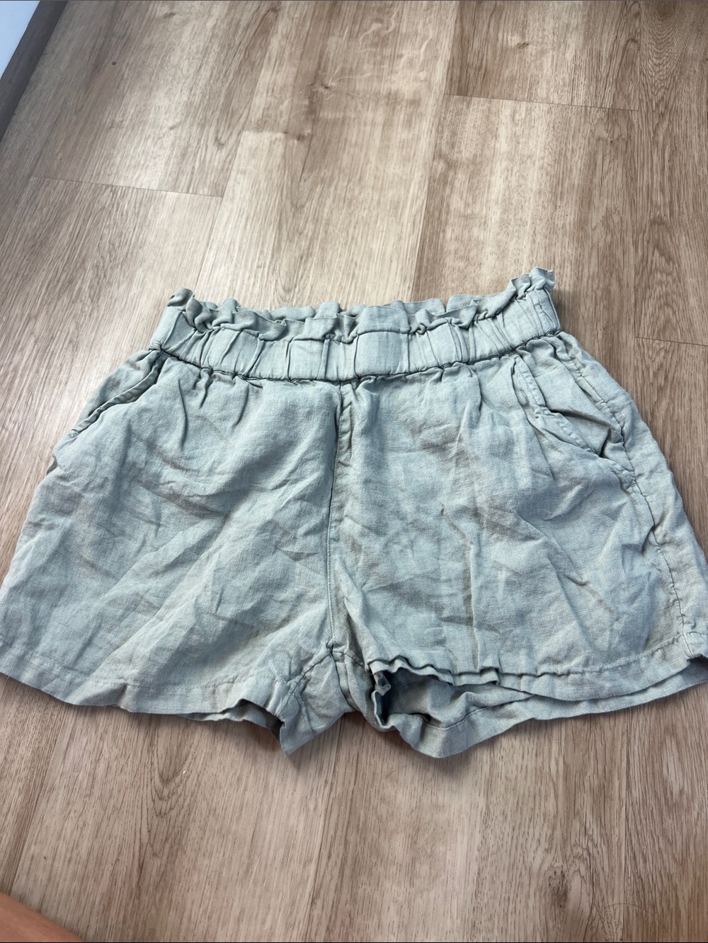Women's Soft Paperbag Waist Linen-Blend Shorts — Light Green, size S